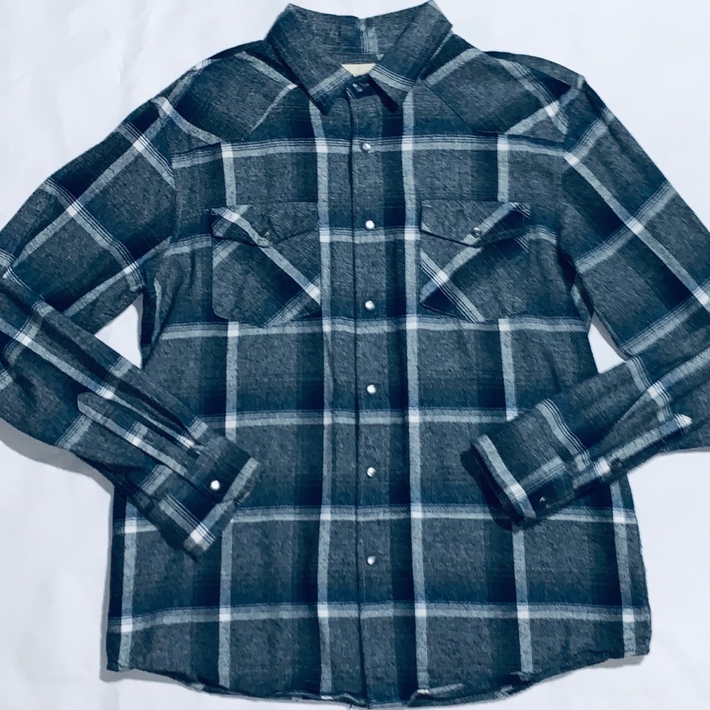 Coastal Black and White Button Up L